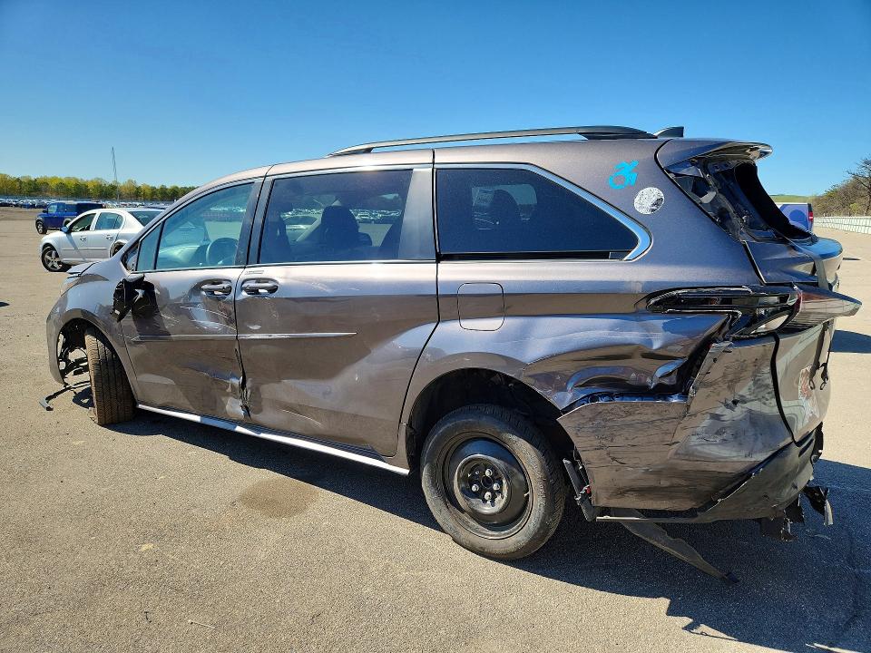 Aukcja sprzedaży 2023 Toyota Sienna, vin: 5TDBRKECXPS175067, numer aukcji: 51876526