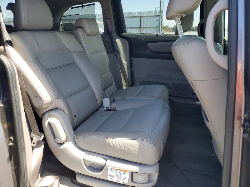 52968546 :رقم المزاد ، 5FNRL5H92FB041108 vin ، 2015 Honda Odyssey مزاد بيع