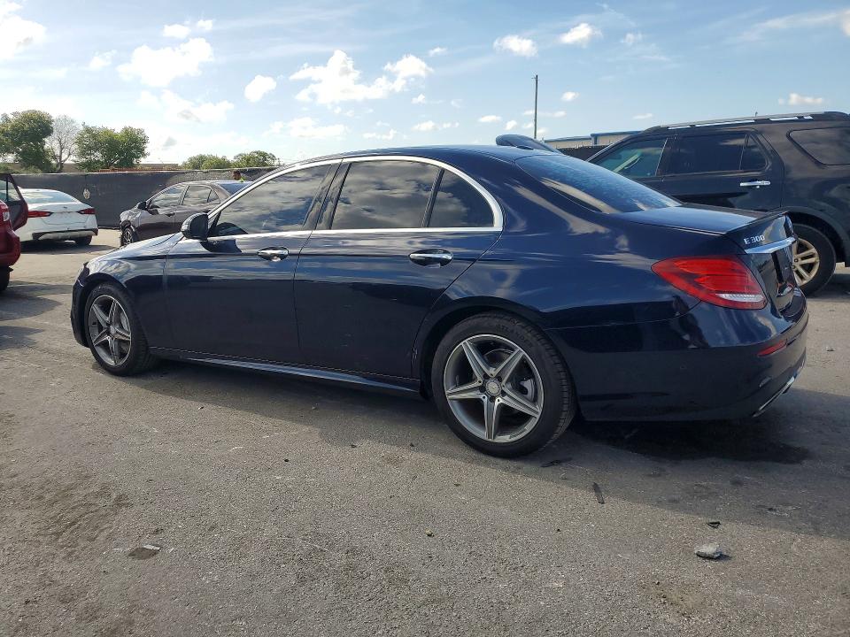 52384436 :رقم المزاد ، WDDZF4JB2HA042694 vin ، 2017 Mercedes-benz E مزاد بيع