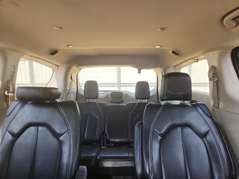 53303206 :رقم المزاد ، 2C4RC1DG0LR264714 vin ، 2020 Chrysler Voyager مزاد بيع