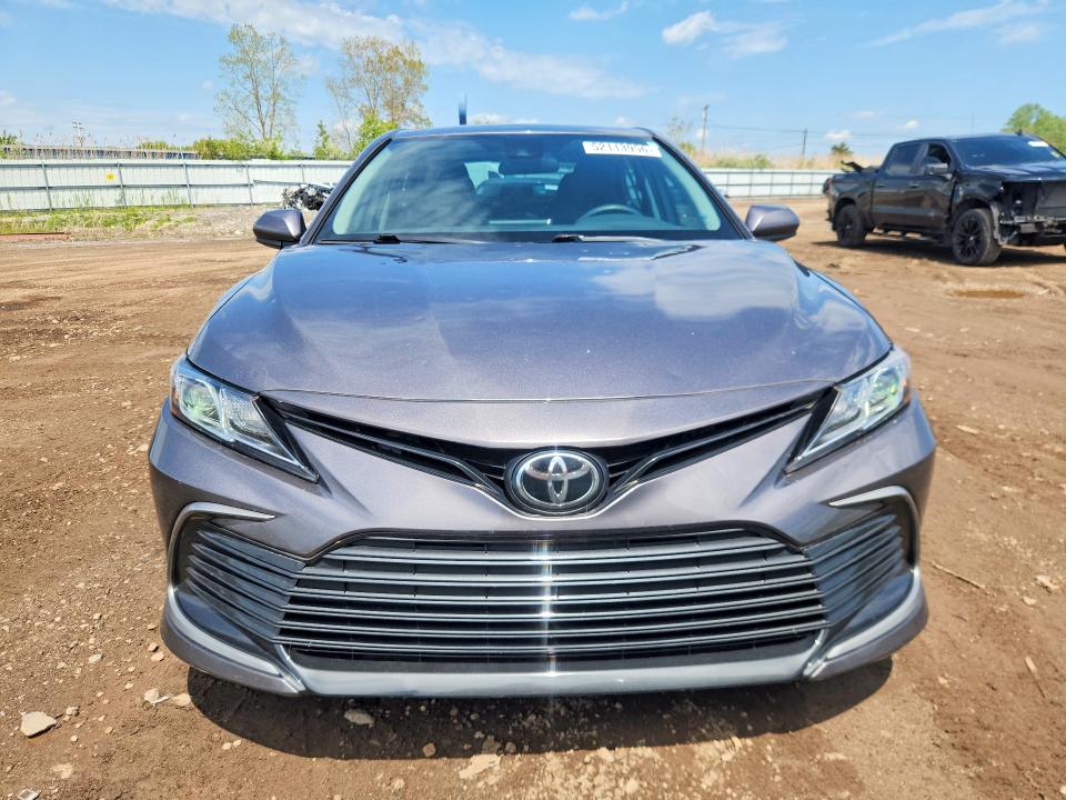 Продажа на аукционе авто 2021 Toyota Camry, vin: 4T1C11AK2MU616051, номер лота: 52113956