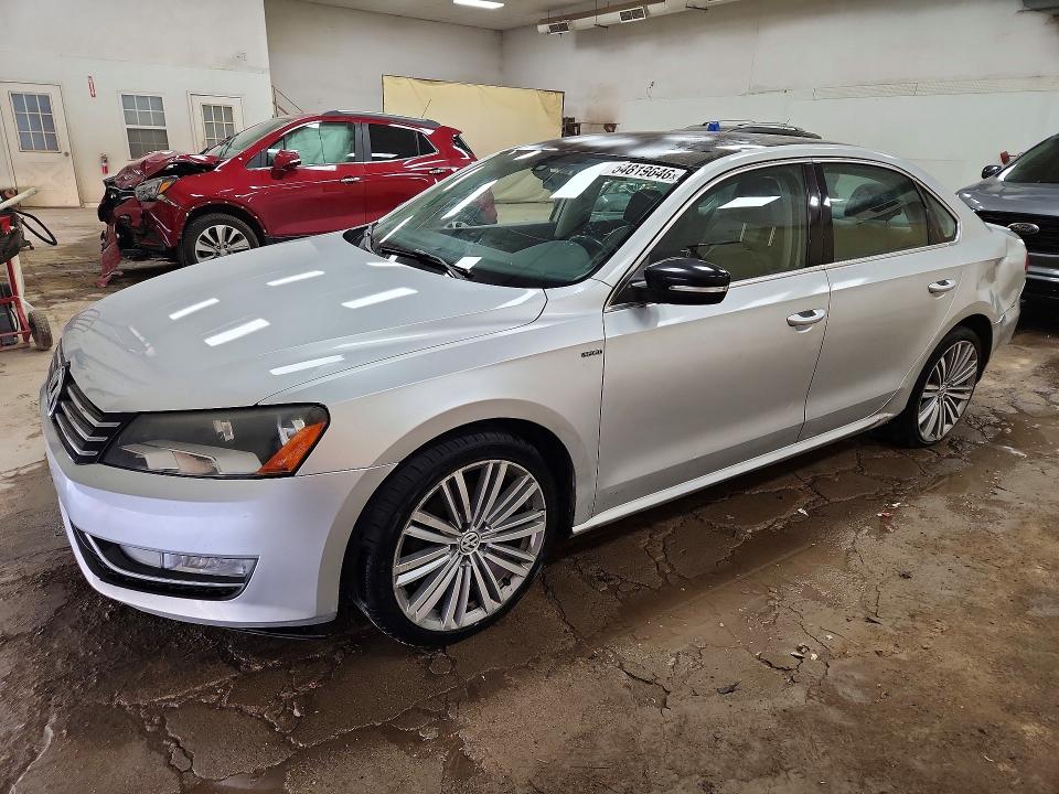 Продаж на аукціоні авто 2015 Volkswagen Passat, vin: 1VWBT7A35FC103713, номер лоту: 54819646