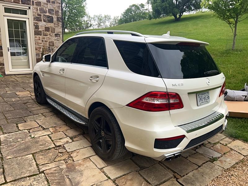 2015 Mercedes-benz Ml მანქანა იყიდება აუქციონზე, vin: 4JGDA7EB0FA474921, აუქციონის ნომერი: 54001676