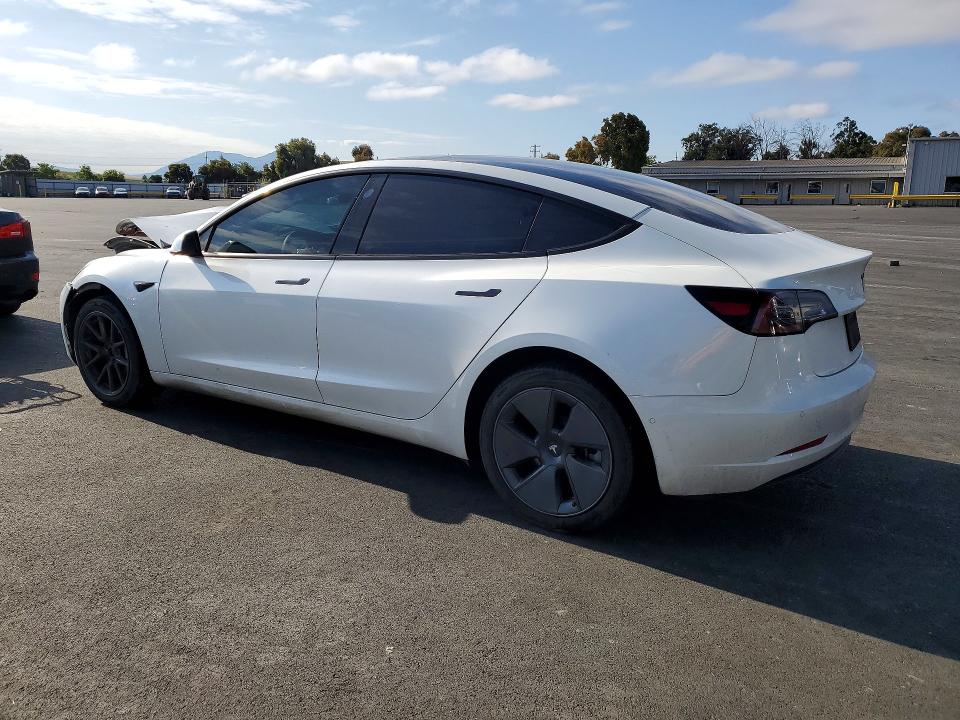 Продажа на аукционе авто 2022 Tesla Model 3, vin: 5YJ3E1EB5NF211721, номер лота: 52529546