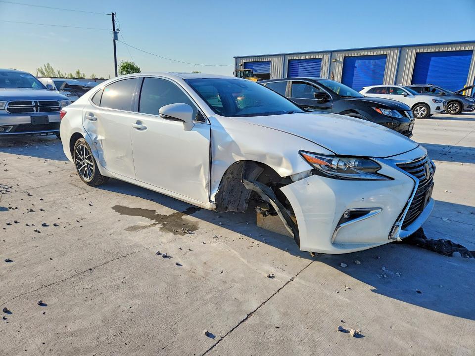 2016 Lexus Es მანქანა იყიდება აუქციონზე, vin: 58ABK1GG1GU013519, აუქციონის ნომერი: 54561556