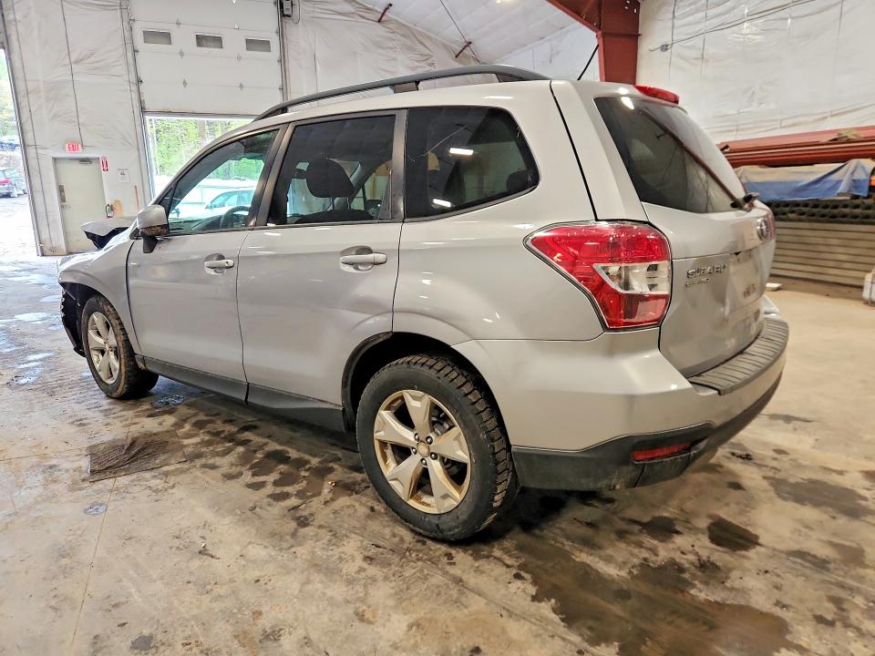 Продажа на аукционе авто 2015 Subaru Forester, vin: JF2SJAFC8FH431999, номер лота: 53522316