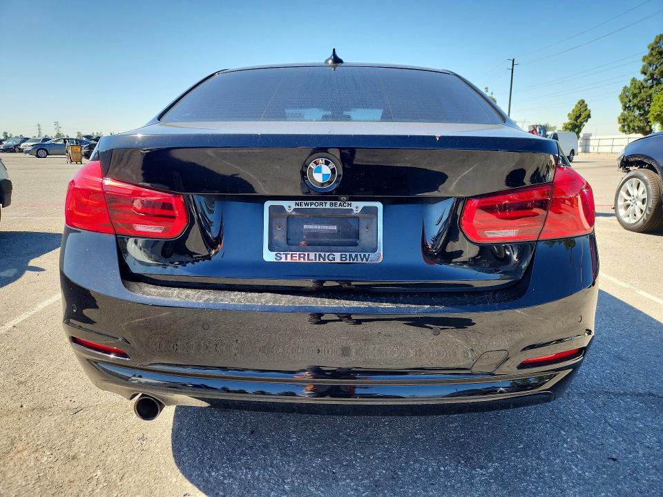 2017 Bmw 320 მანქანა იყიდება აუქციონზე, vin: WBA8E1G3XHNU16272, აუქციონის ნომერი: 53039666