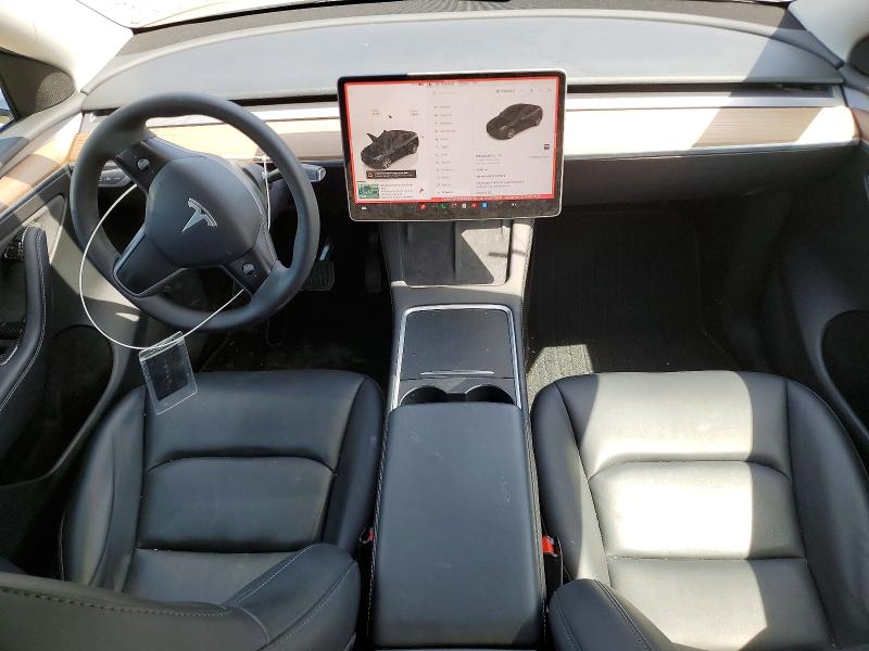 2024 Tesla Model Y მანქანა იყიდება აუქციონზე, vin: 7SAYGAEE3RF989115, აუქციონის ნომერი: 52071646