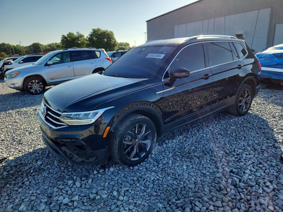 Продажа на аукционе авто 2022 Volkswagen Tiguan, vin: 3VV3B7AX3NM154672, номер лота: 53932986