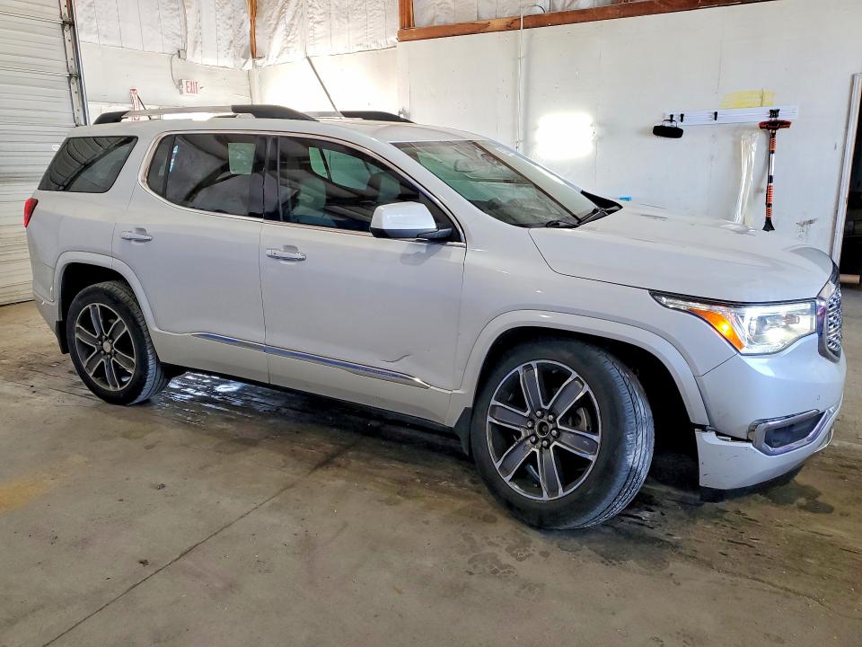 52338296 :رقم المزاد ، 1GKKNPLSXHZ180857 vin ، 2017 Gmc Acadia مزاد بيع