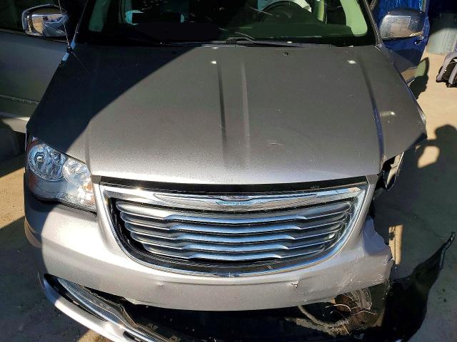 52684546 :رقم المزاد ، 2C4RC1CG5FR656190 vin ، 2015 Chrysler Town & Country مزاد بيع