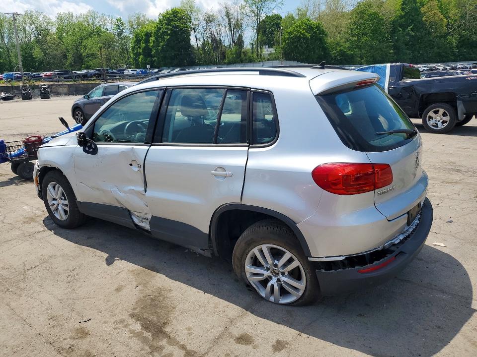 53694856 :رقم المزاد ، WVGBV7AX9HK021830 vin ، 2017 Volkswagen Tiguan مزاد بيع