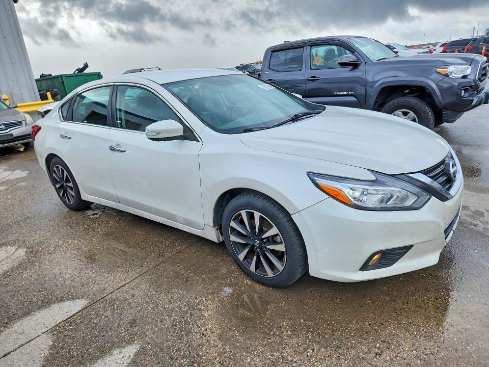Продаж на аукціоні авто 2018 Nissan Altima, vin: 1N4AL3APXJC266219, номер лоту: 55178546