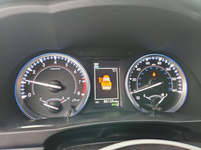 53960576 :رقم المزاد ، 5TDDZRFHXJS821923 vin ، 2018 Toyota Highlander مزاد بيع