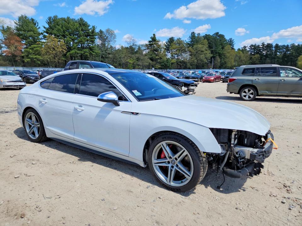53077506 :رقم المزاد ، WAUC4CF5XKA086319 vin ، 2019 Audi S5 مزاد بيع