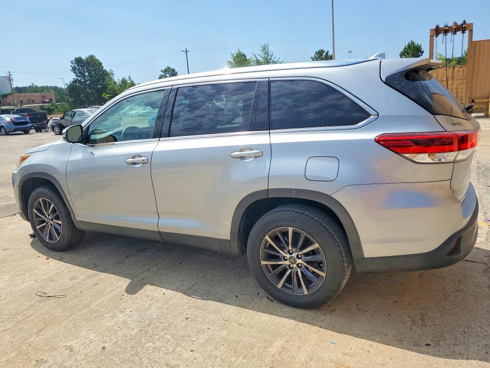 2019 Toyota Highlander მანქანა იყიდება აუქციონზე, vin: 5TDKZRFH4KS550625, აუქციონის ნომერი: 54583156