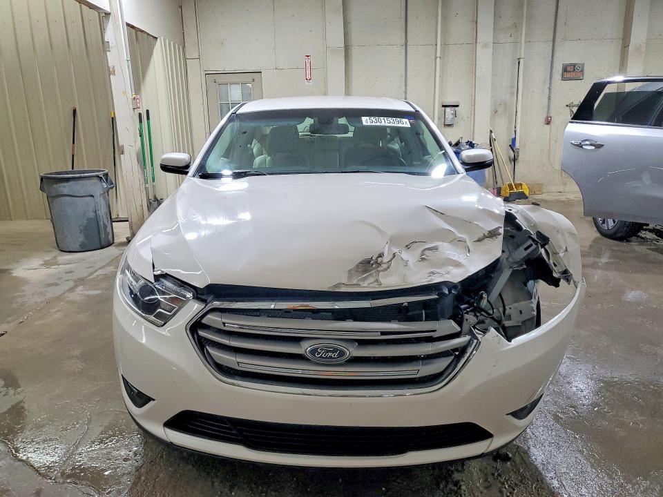 Продажа на аукционе авто 2016 Ford Taurus, vin: 1FAHP2E82GG140079, номер лота: 53015396