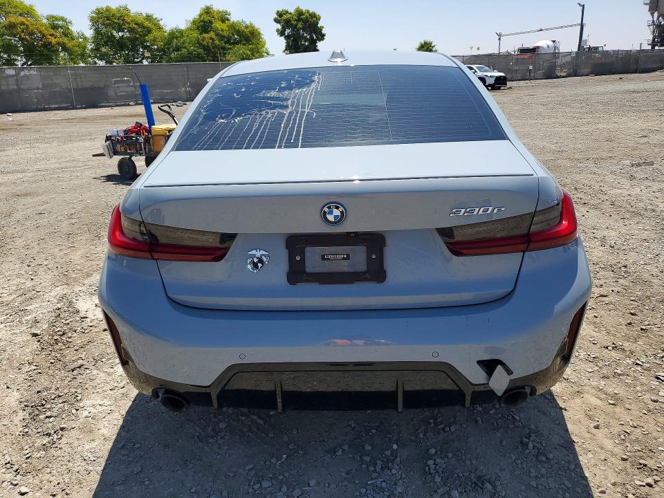 Продажа на аукционе авто 2023 Bmw 330e, vin: 3MW39FF06P8C90612, номер лота: 52712336
