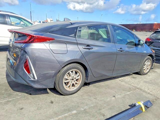 54182726 :رقم المزاد ، JTDKAMFP9M3166295 vin ، 2021 Toyota Prius Prime مزاد بيع