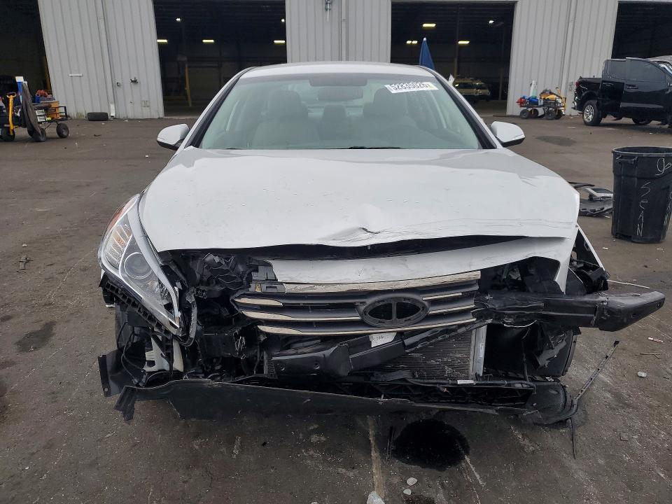 Продажа на аукционе авто 2015 Hyundai Sonata, vin: 5NPE34AF9FH099632, номер лота: 52835026