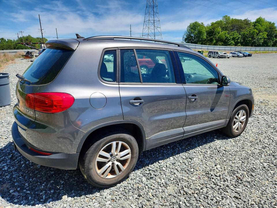 53820786 :رقم المزاد ، WVGAV7AX0FW521294 vin ، 2015 Volkswagen Tiguan مزاد بيع