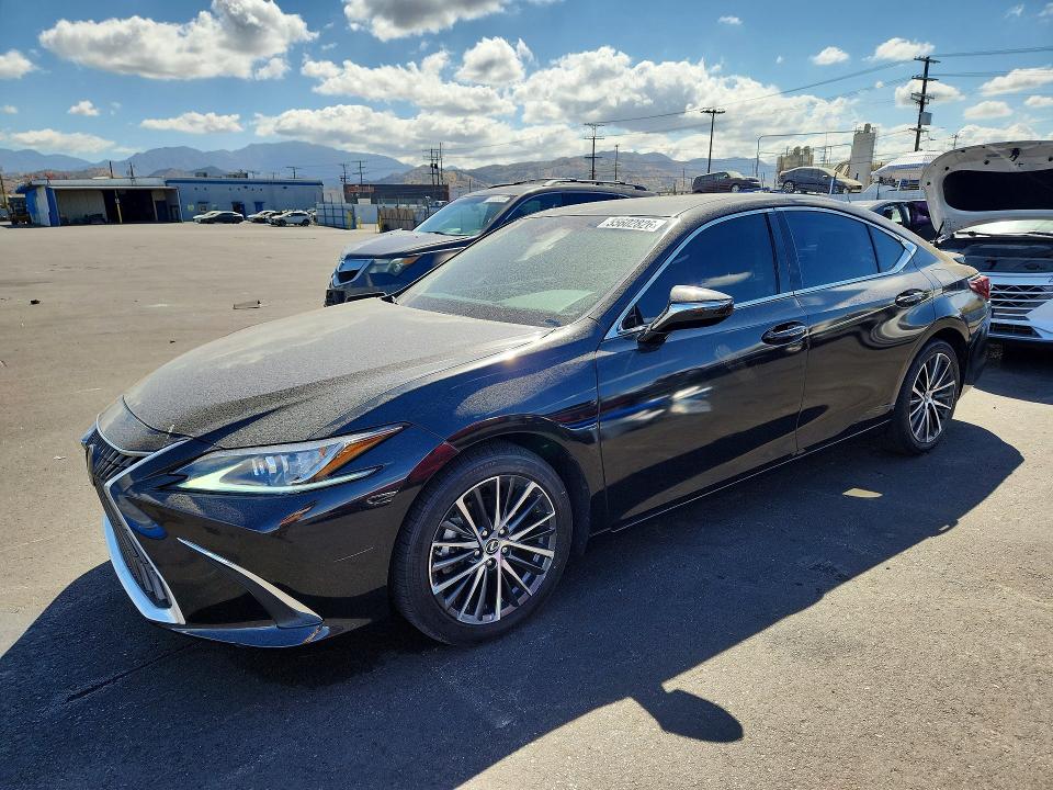 2023 Lexus Es 300h მანქანა იყიდება აუქციონზე, vin: 58ADA1C11PU033282, აუქციონის ნომერი: 55602826
