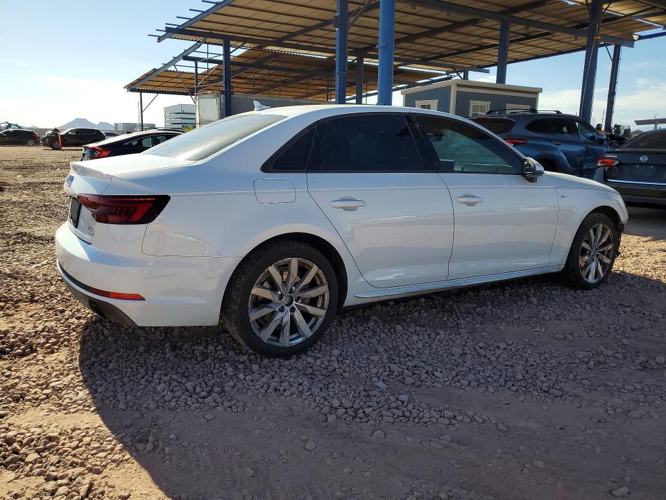 52844546 :رقم المزاد ، WAUKMAF40JA218333 vin ، 2018 Audi A4 مزاد بيع