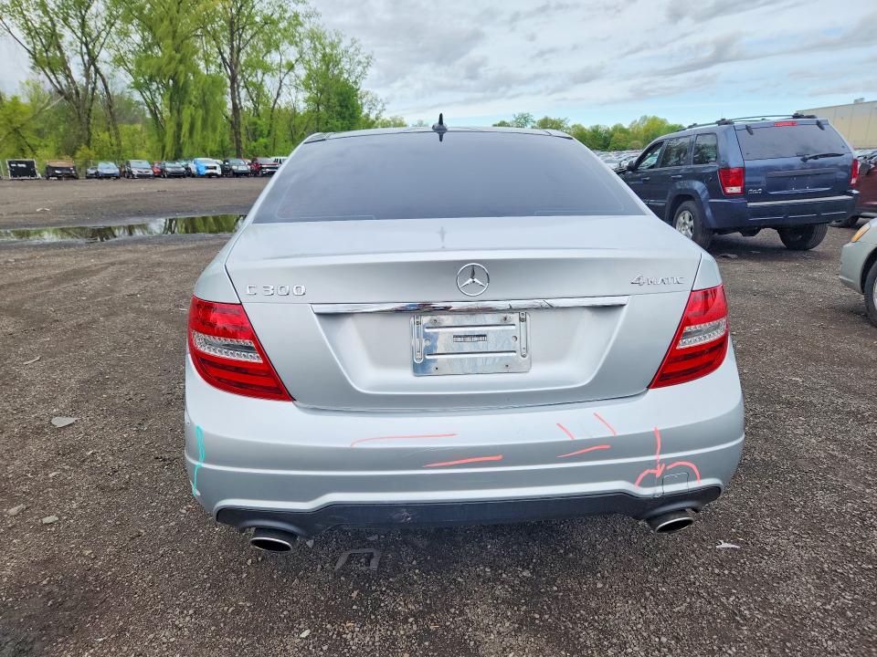 Продажа на аукционе авто 2012 Mercedes-benz C, vin: WDDGF8BBXCR209553, номер лота: 52868876
