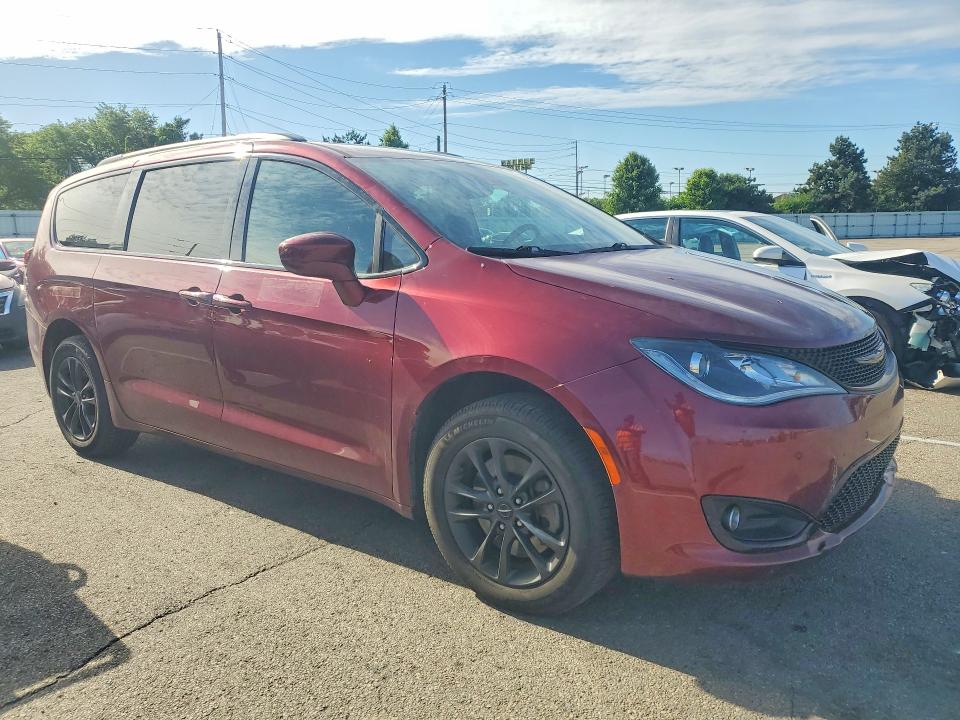 Продаж на аукціоні авто 2020 Chrysler Pacifica, vin: 2C4RC3BG7LR261517, номер лоту: 52541786