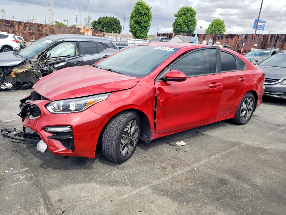 2021 Kia Forte მანქანა იყიდება აუქციონზე, vin: 3KPF24AD3ME330015, აუქციონის ნომერი: 55408136
