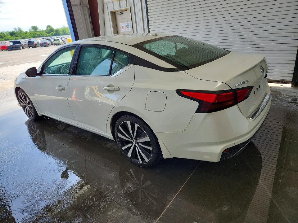 48696616 :رقم المزاد ، 1N4BL4CV6NN347282 vin ، 2022 Nissan Altima مزاد بيع