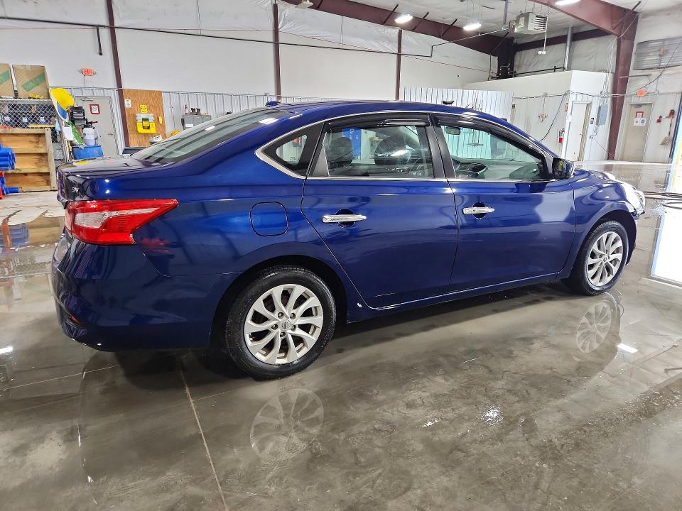 52318006 :رقم المزاد ، 3N1AB7AP3JL658275 vin ، 2018 Nissan Sentra مزاد بيع