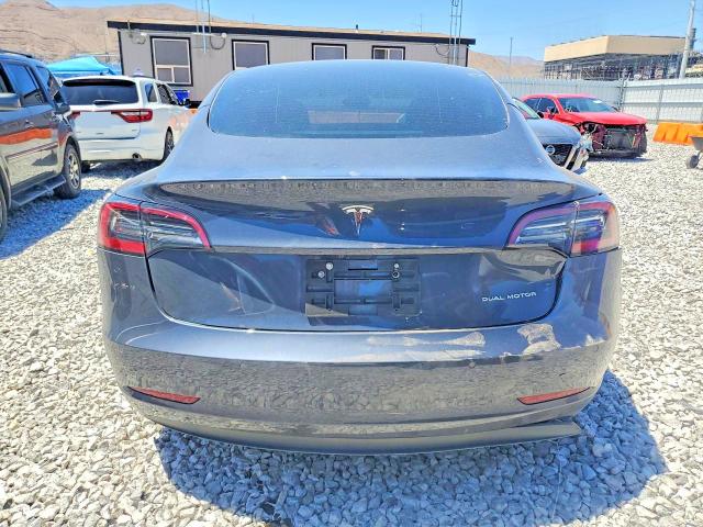 52835756 :رقم المزاد ، 5YJ3E1EB1NF164431 vin ، 2022 Tesla Model 3 مزاد بيع