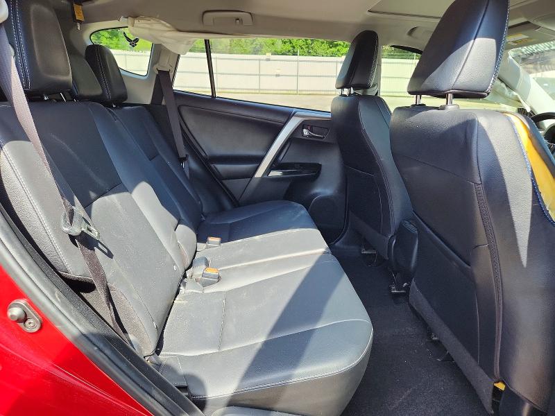 Продажа на аукционе авто 2018 Toyota Rav4, vin: JTMYFREV2JD118717, номер лота: 53899696