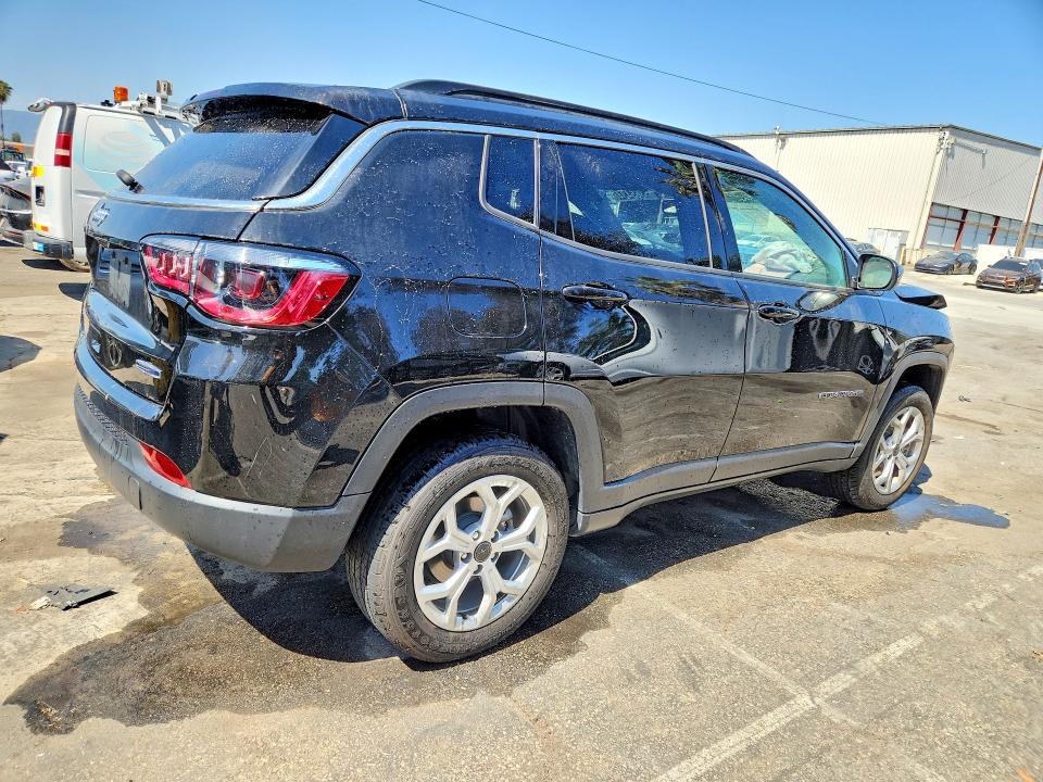 Продаж на аукціоні авто 2025 Jeep Compass, vin: 3C4NJDBN6ST594795, номер лоту: 53654346