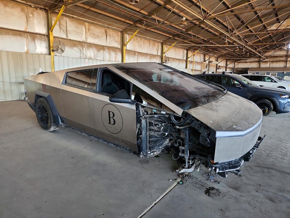 Продажа на аукционе авто 2025 Tesla Cybertruck, vin: 7G2CEHEE9SA061086, номер лота: 53293076