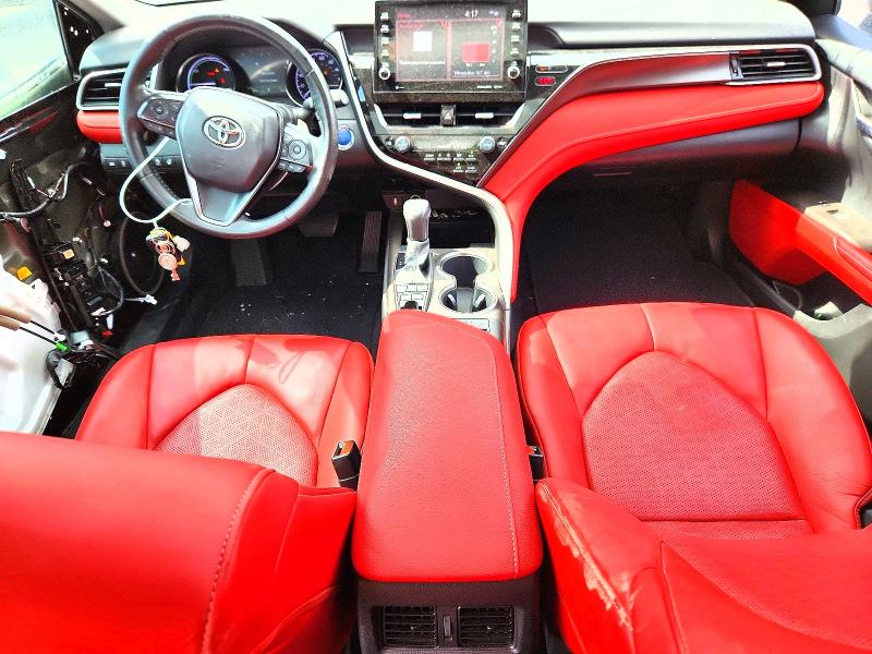 54994296 :رقم المزاد ، 4T1K31AKXNU599281 vin ، 2022 Toyota Camry مزاد بيع
