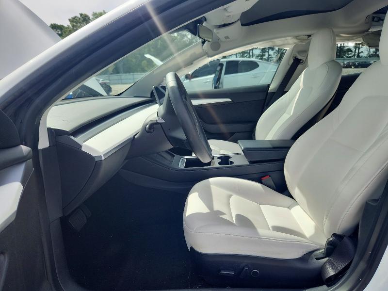 53011336 :رقم المزاد ، 5YJ3E1EA0NF111002 vin ، 2022 Tesla Model 3 مزاد بيع