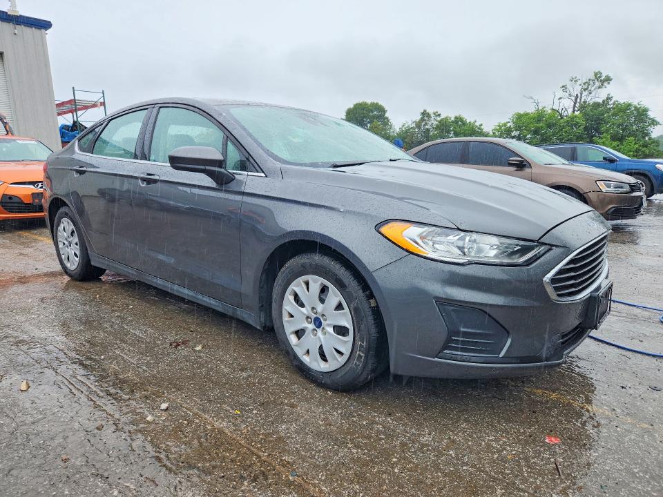 54304666 :رقم المزاد ، 3FA6P0G72LR169987 vin ، 2020 Ford Fusion مزاد بيع