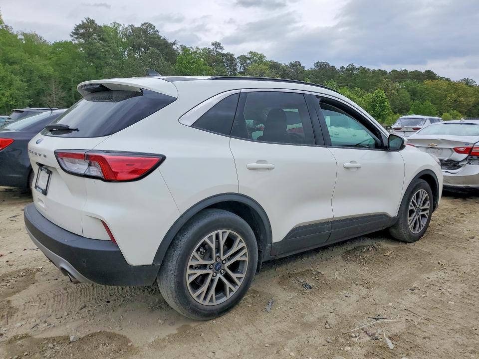 51888486 :رقم المزاد ، 1FMCU0H68MUB15353 vin ، 2021 Ford Escape مزاد بيع