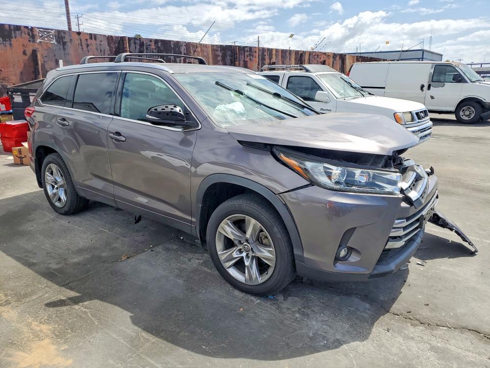 55040906 :رقم المزاد ، 5TDDZRFH1KS961487 vin ، 2019 Toyota Highlander مزاد بيع