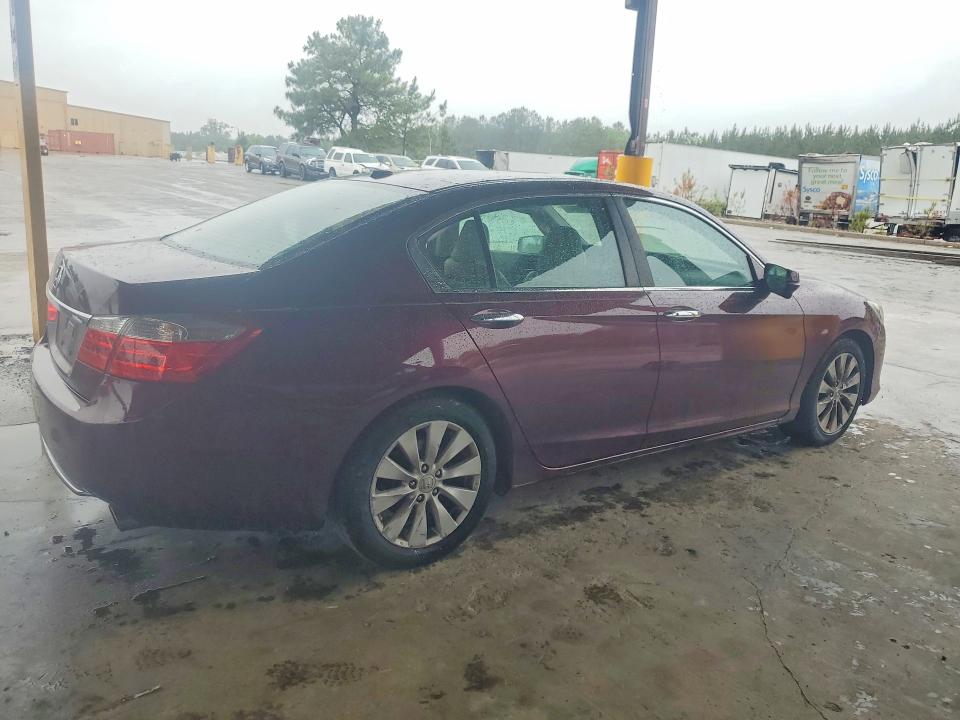 52609306 :رقم المزاد ، 1HGCR2F80DA107207 vin ، 2013 Honda Accord مزاد بيع
