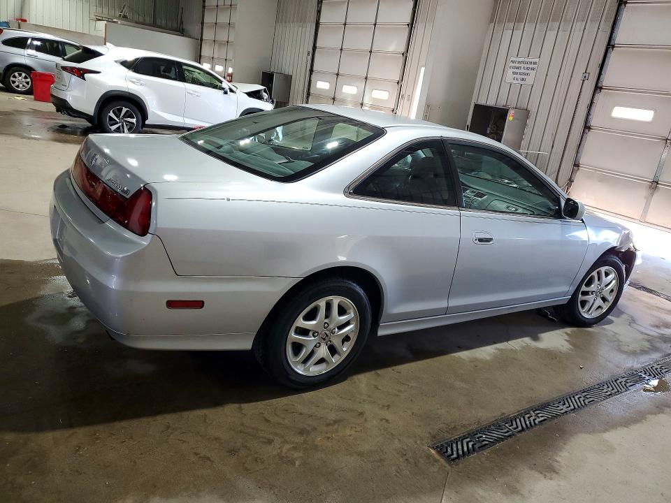 54141946 :رقم المزاد ، 1HGCG22501A033249 vin ، 2001 Honda Accord مزاد بيع