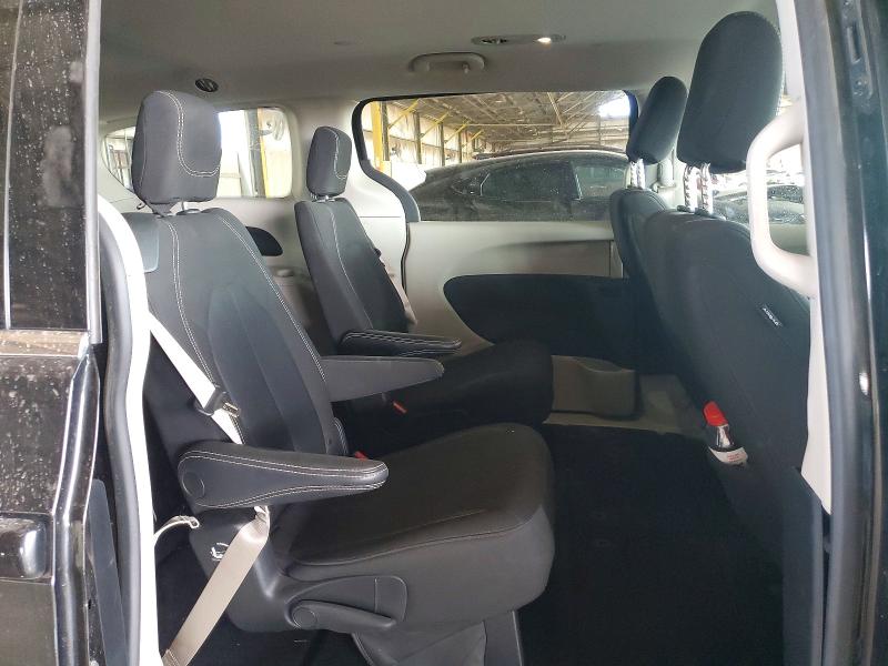 55372356 :رقم المزاد ، 2C4RC1CG7NR211609 vin ، 2022 Chrysler Voyager مزاد بيع
