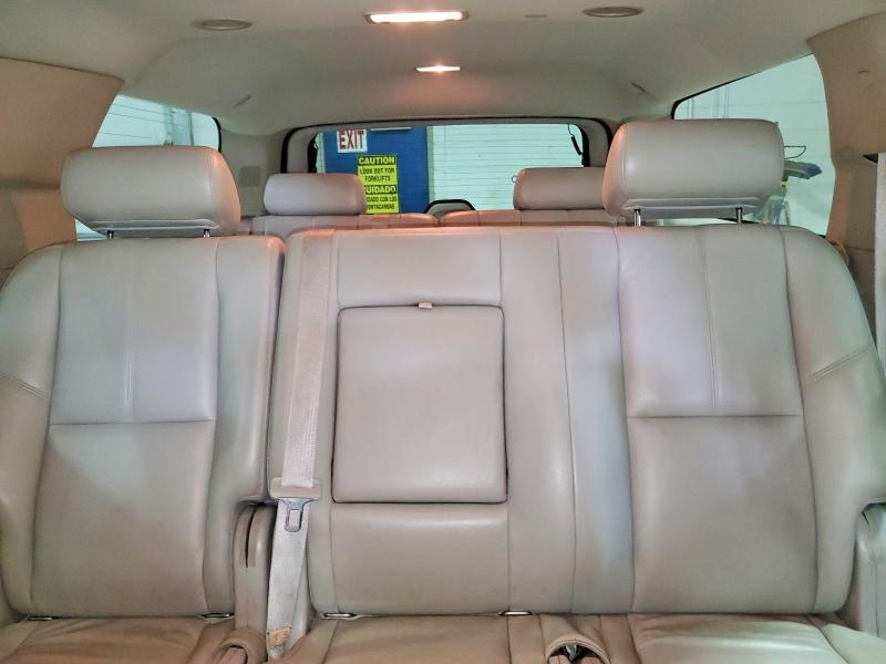 48861146 :رقم المزاد ، 1GNUKJE38AR231219 vin ، 2010 Chevrolet Suburban مزاد بيع