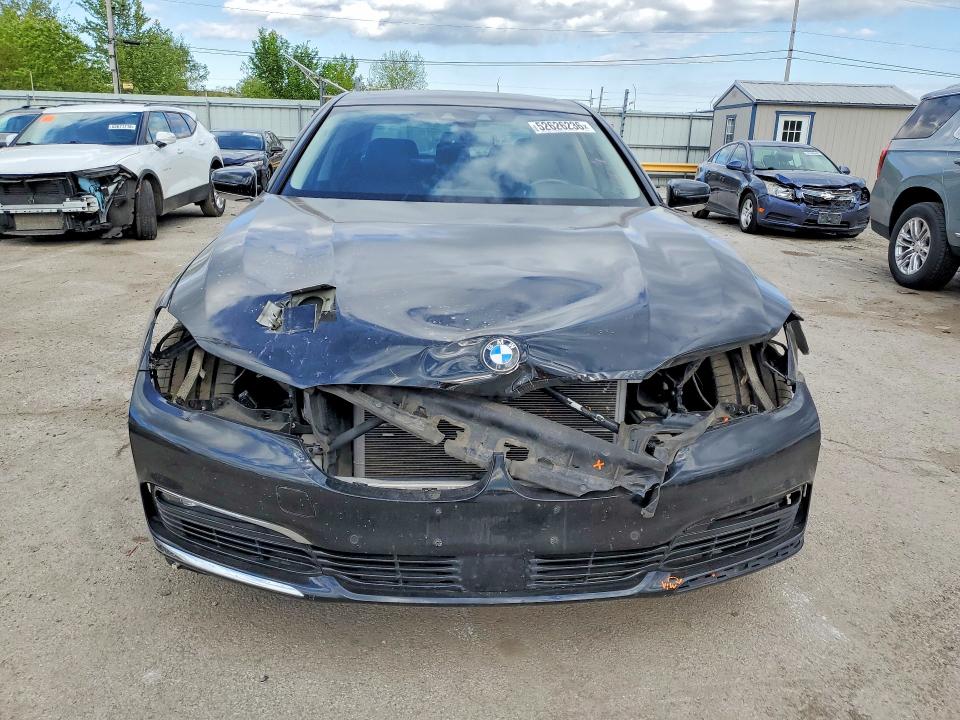 52626236 :رقم المزاد ، WBA7F2C52GG416615 vin ، 2016 Bmw 750 مزاد بيع