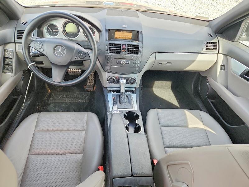 51990866 :رقم المزاد ، WDDGF81X18F179025 vin ، 2008 Mercedes-benz C مزاد بيع