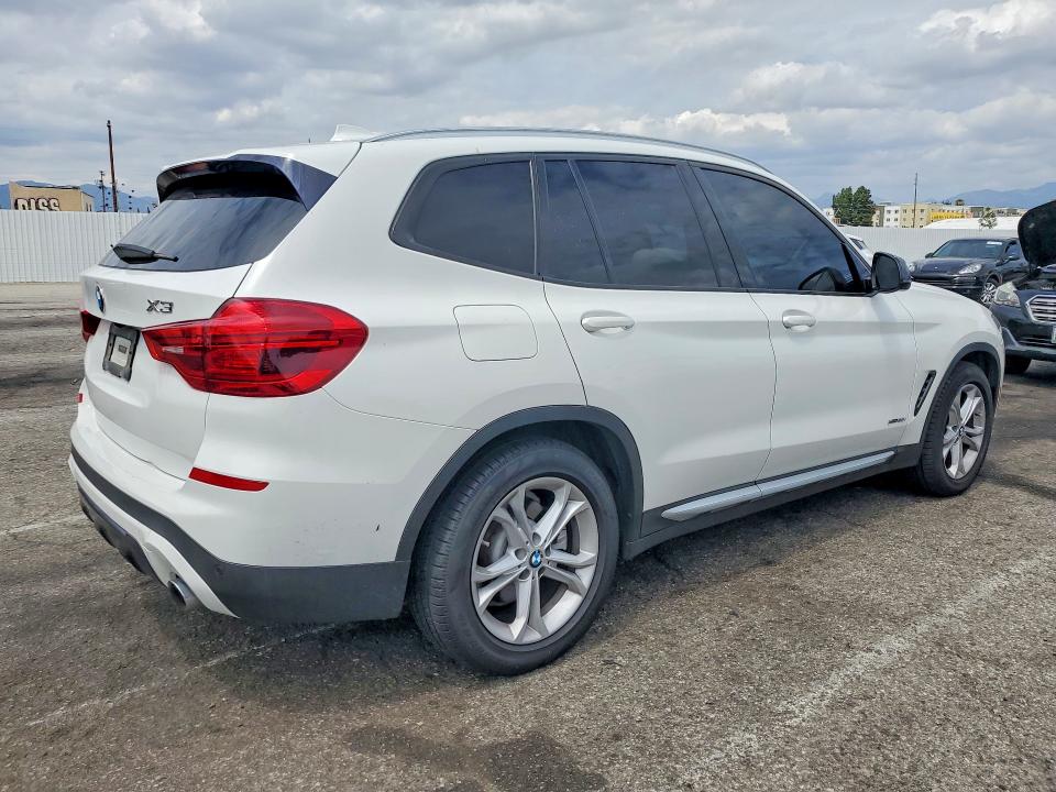 Продажа на аукционе авто 2018 Bmw X3, vin: 5UXTR9C50JLD66878, номер лота: 55109656