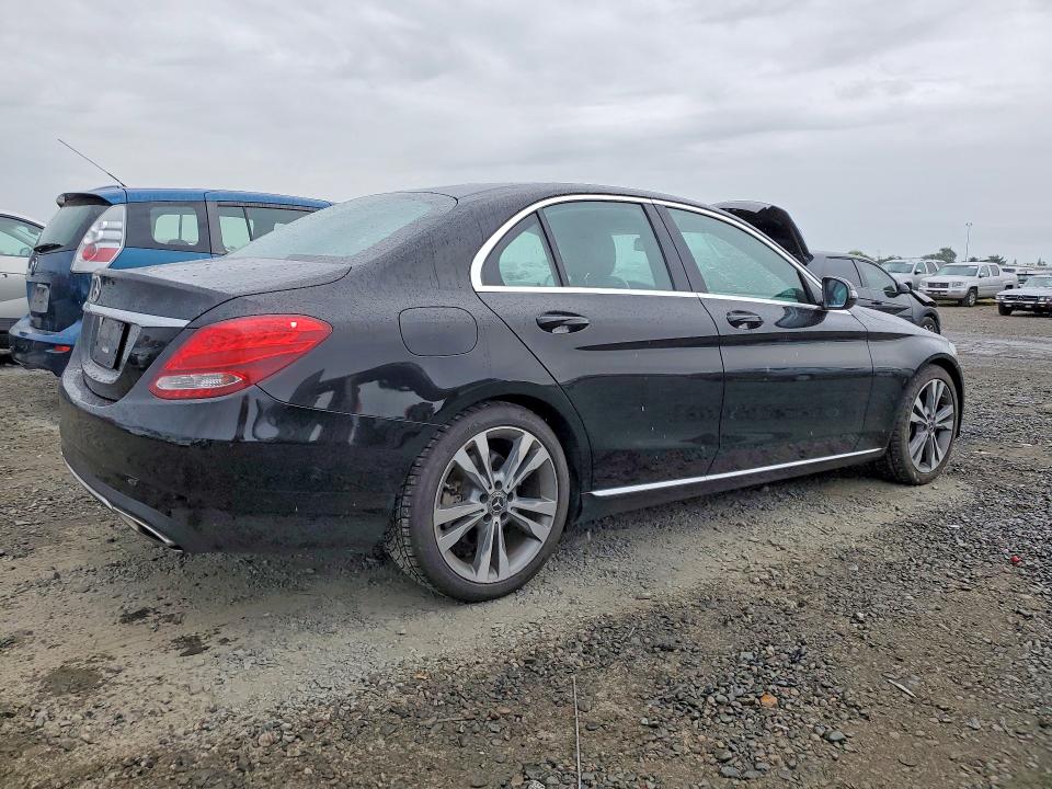 Aukcja sprzedaży 2018 Mercedes-benz C, vin: 55SWF4JBXJU254297, numer aukcji: 52599026