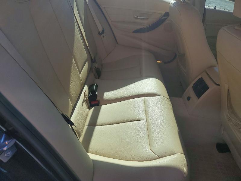 51413836 :رقم المزاد ، WBA3C1C58DK104941 vin ، 2013 Bmw 328 مزاد بيع